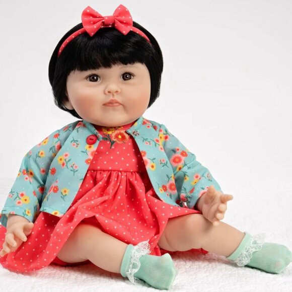 Paradise Galleries - Kayo Hana Doll | New In Box - Picture 3 of 6